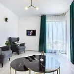 Blue Promenada Beachfront Mamaia Nord * Năvodari