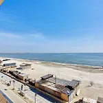 Blue Promenada Beachfront Mamaia Nord *