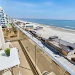 Blue Promenada Beachfront Mamaia Nord * Năvodari