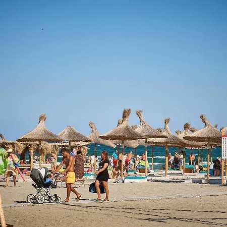 Apartament Blue Promenada Beachfront Mamaia Nord *