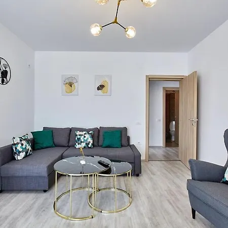Blue Promenada Apartment *