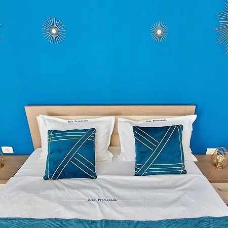Blue Promenada Beachfront Mamaia Nord Apartment *