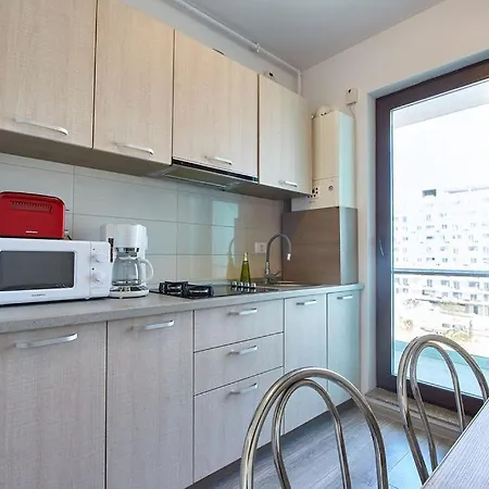 Blue Promenada 那沃达利