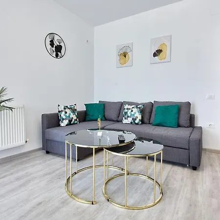 Blue Promenada Apartment Navodari